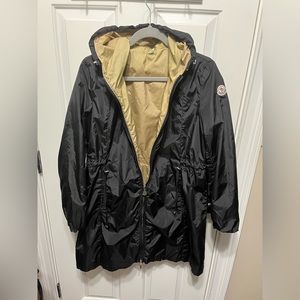 Authentic Moncler Women’s hooded drawstring rain jacket. In great condition!